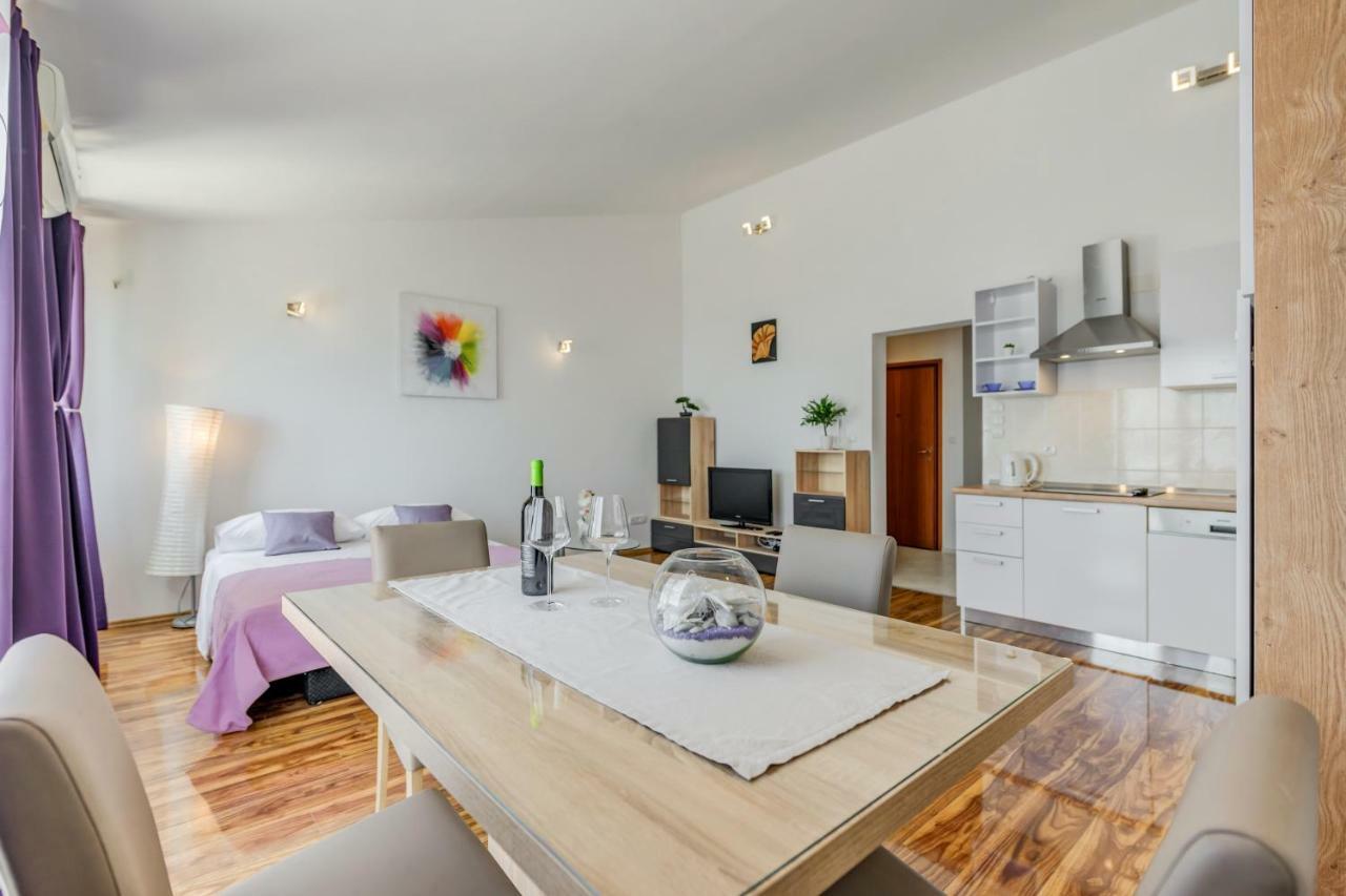 Apartment Ana Split Bagian luar foto